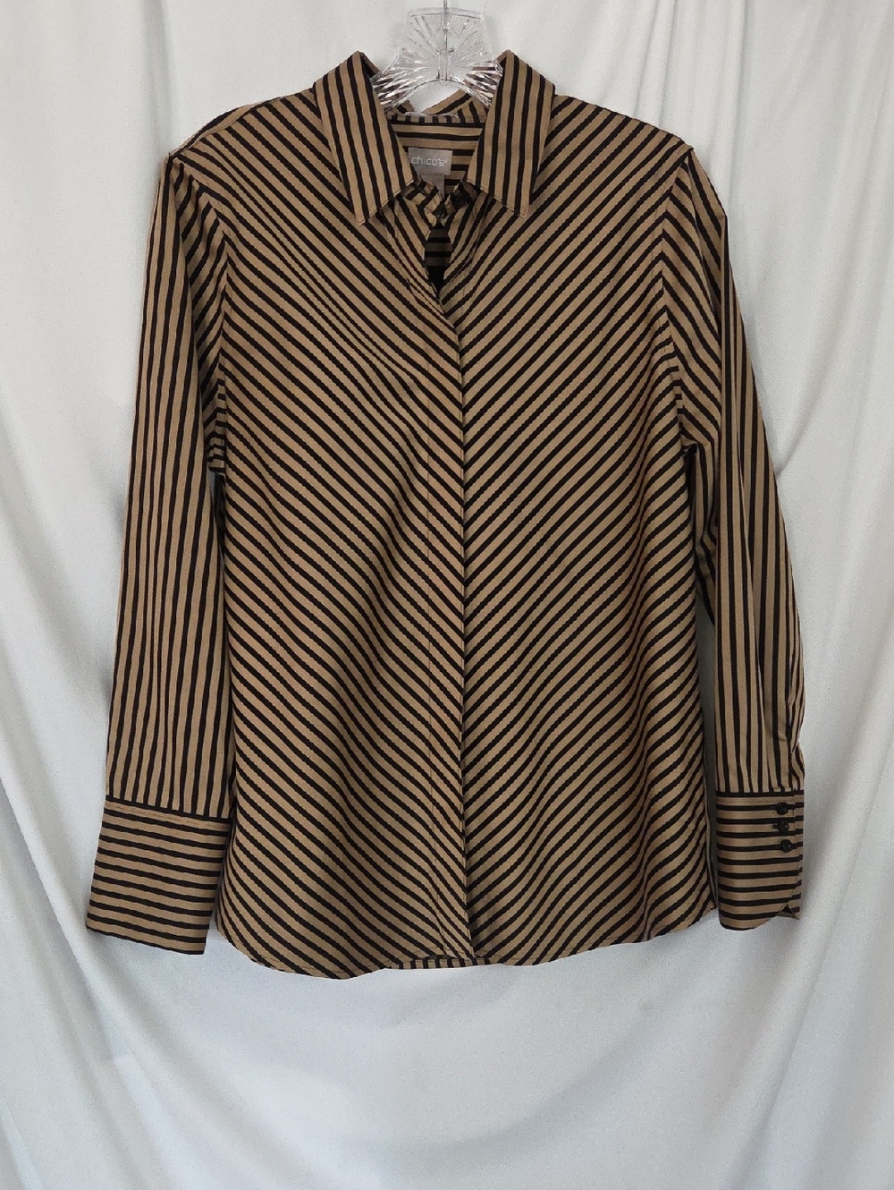 Chico's No Iron Diagonal Striped Button-Down Shirt - Black /Brown Size 1- 8/10